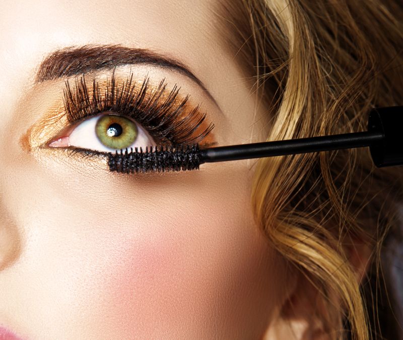Applying Waterproof Mascara